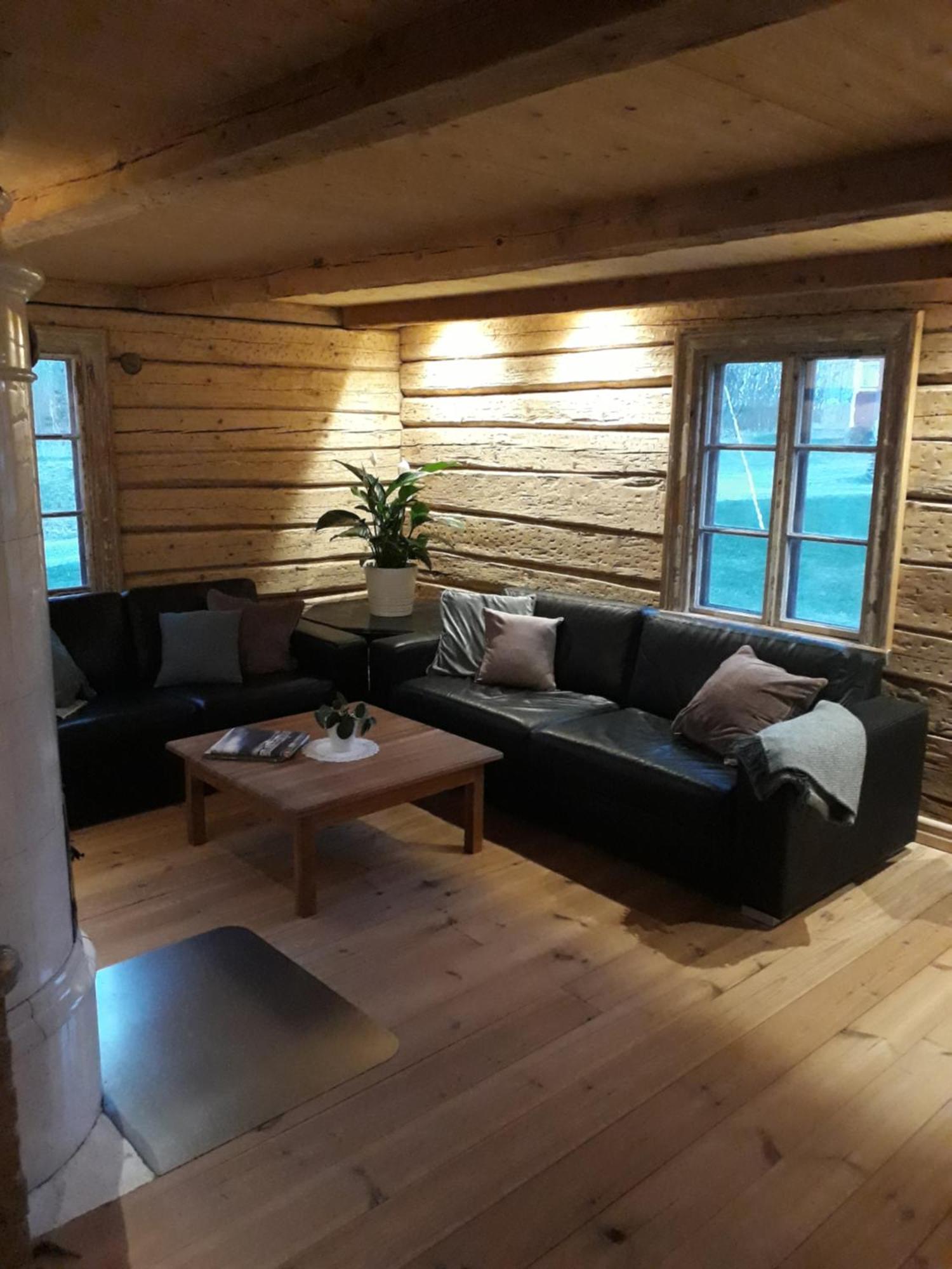 Pilgarden Fornasa, Draengstugan Buitenkant foto